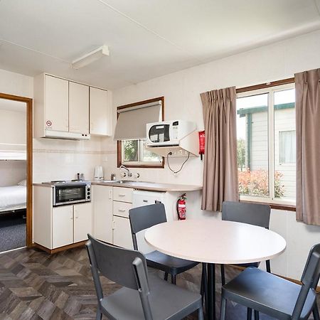 Gundagai Cabins & Tourist Park מראה חיצוני תמונה