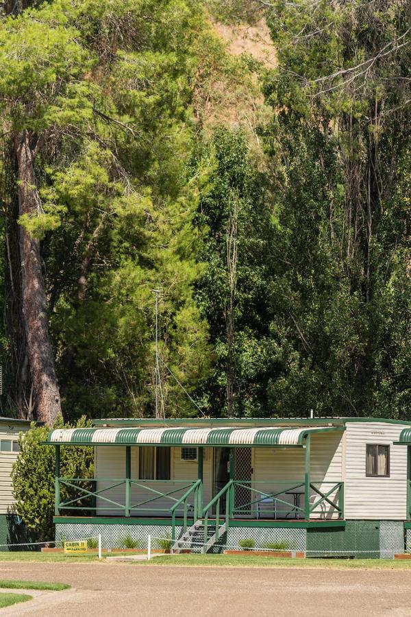 Gundagai Cabins & Tourist Park מראה חיצוני תמונה