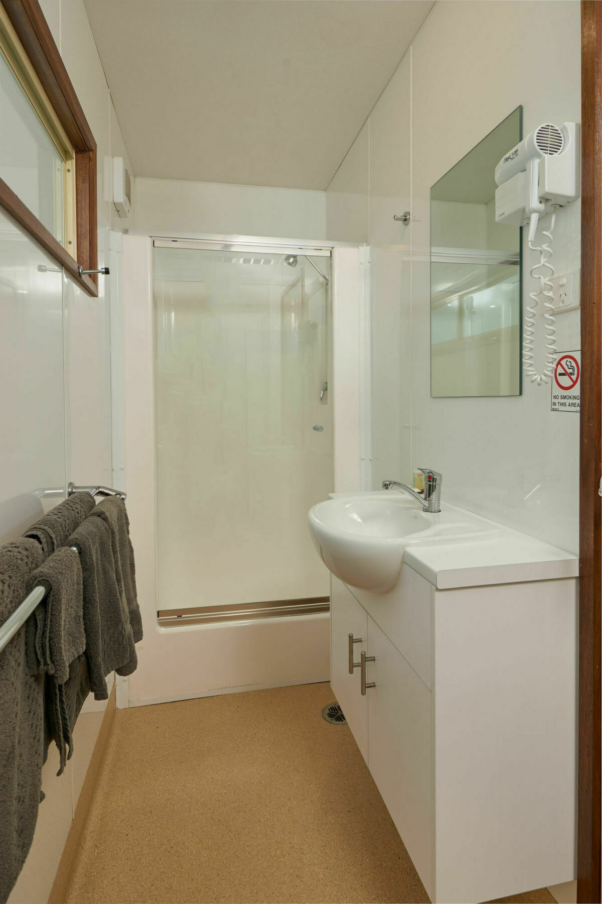 Gundagai Cabins & Tourist Park מראה חיצוני תמונה