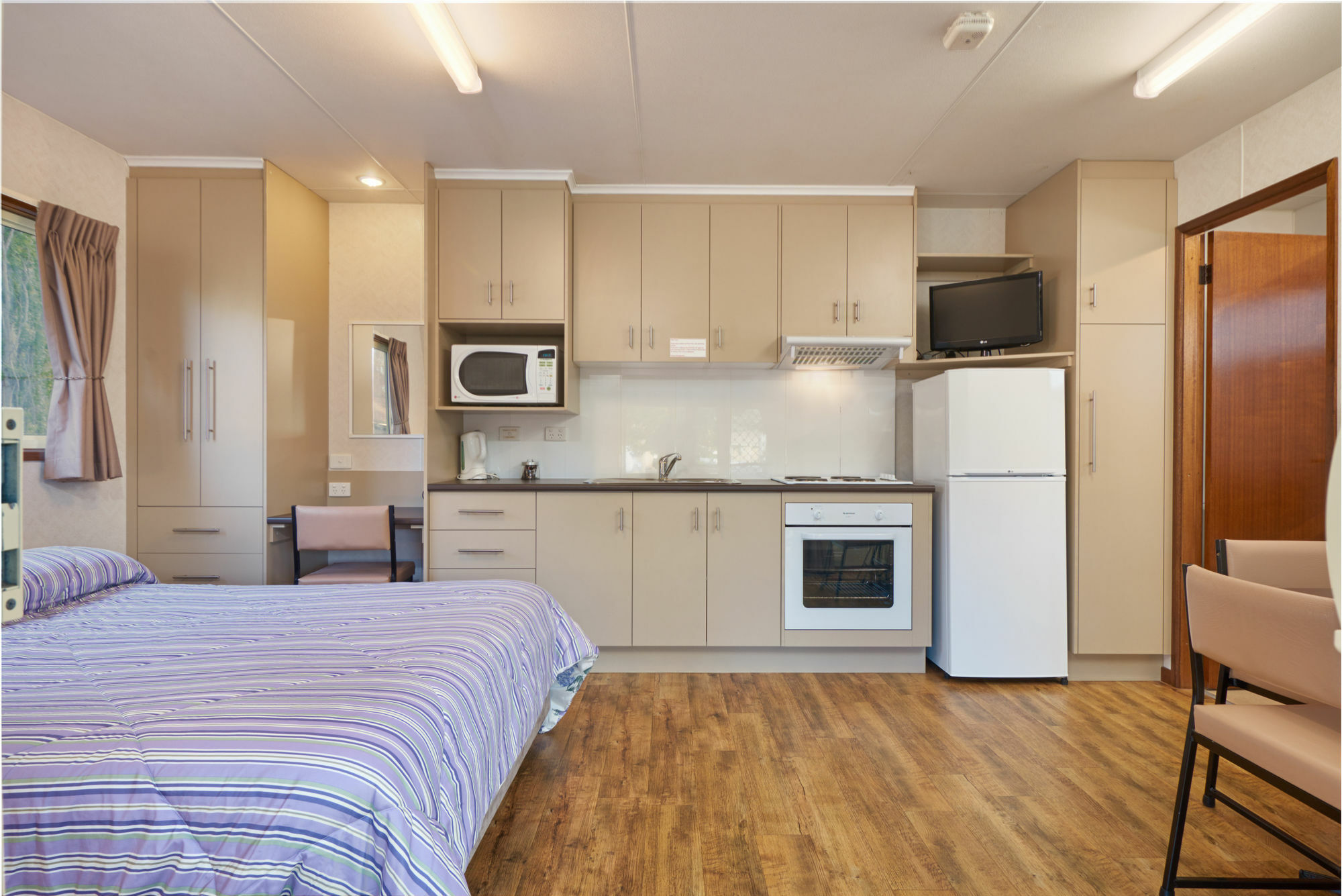 Gundagai Cabins & Tourist Park מראה חיצוני תמונה