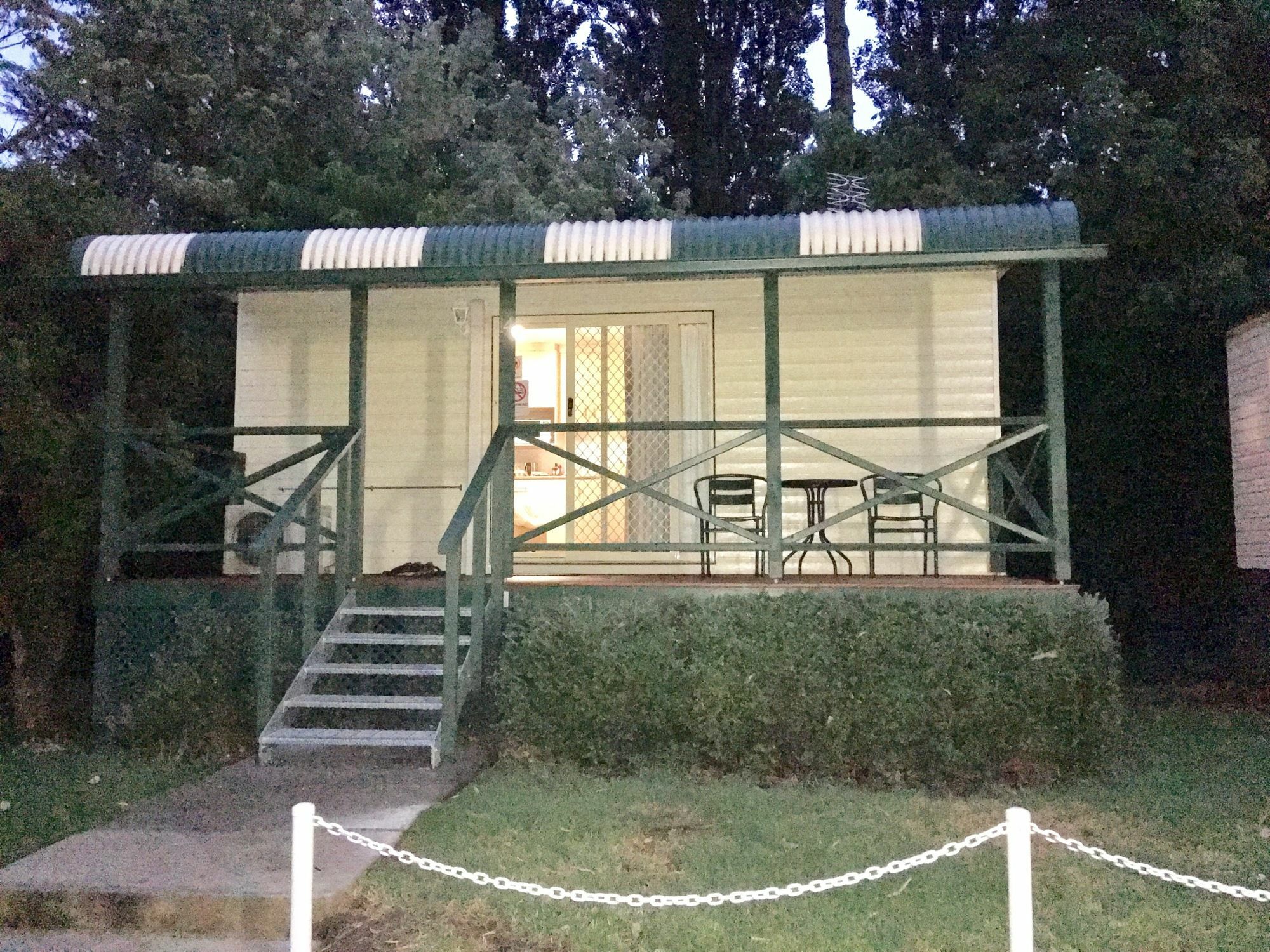 Gundagai Cabins & Tourist Park מראה חיצוני תמונה