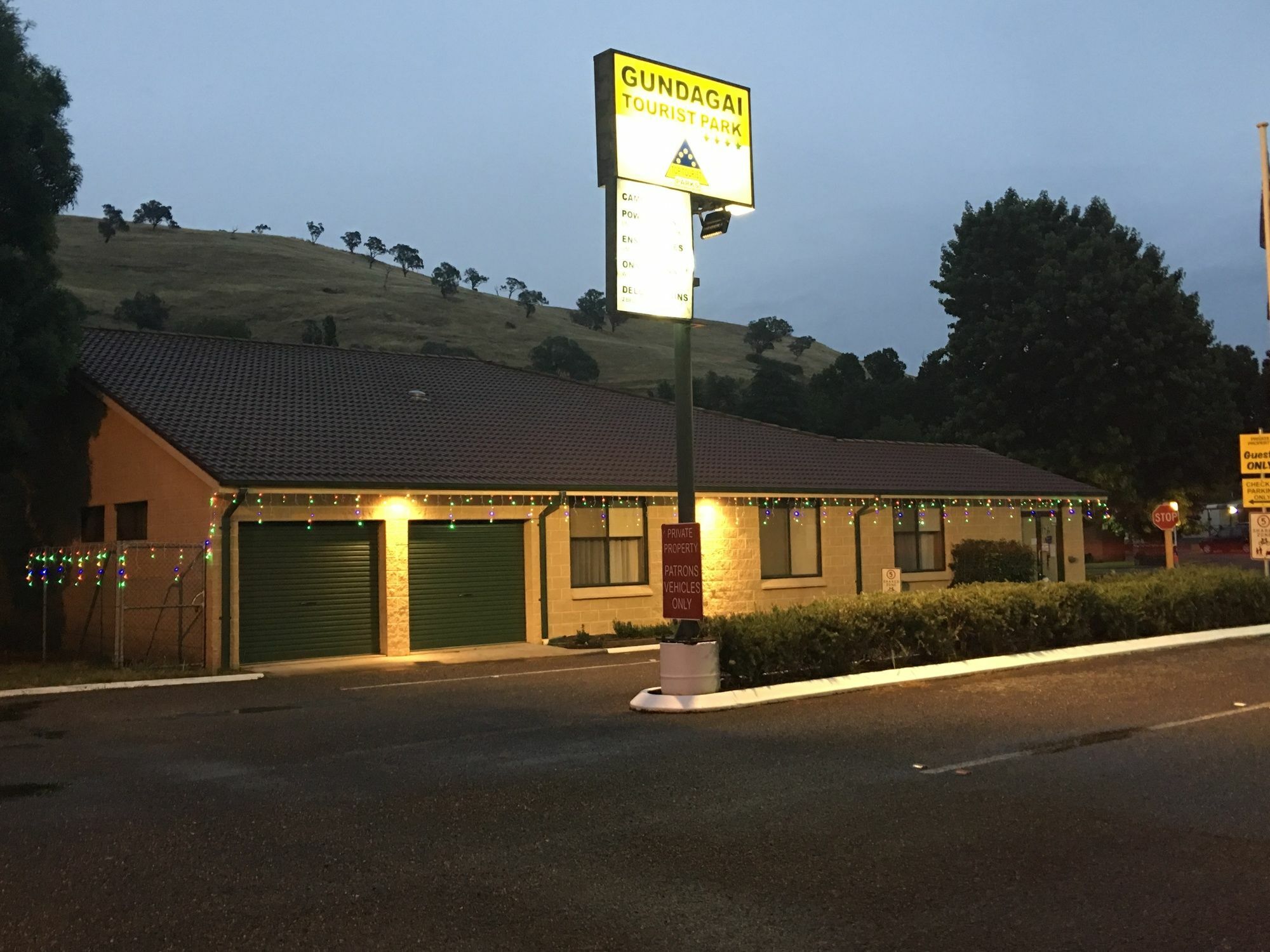 Gundagai Cabins & Tourist Park מראה חיצוני תמונה